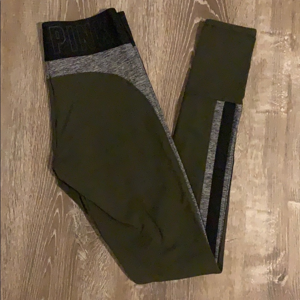 PINK Victoria’s Secret Legging